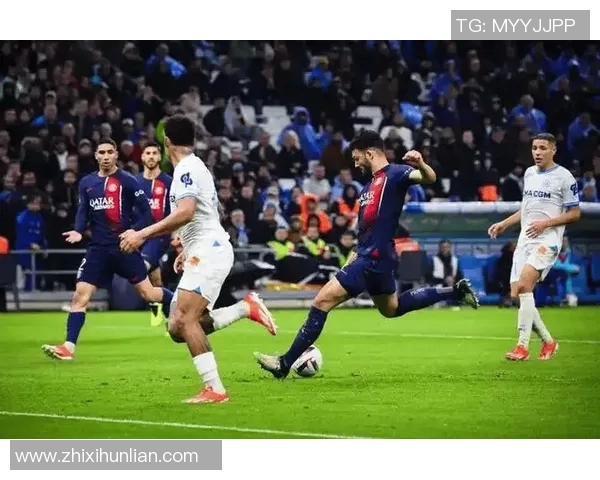 大巴黎主场迎战波尔多争夺法甲冠军争夺战的关键之战