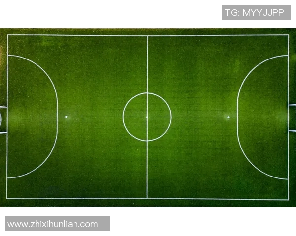 库里科与智力大学的精彩对决揭示足球战术与团队合作的完美结合 库里科与智力大学的精彩对决揭示足球战术与团队合作的完美结合